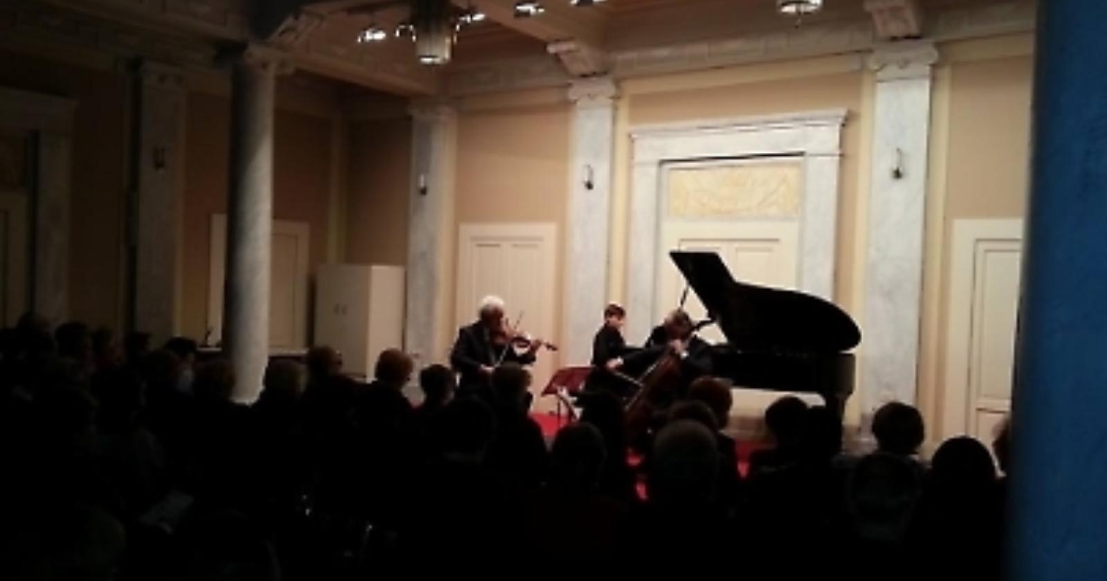 Ed ecco lo  “Stabat Mater” degli "Amici delle musica"