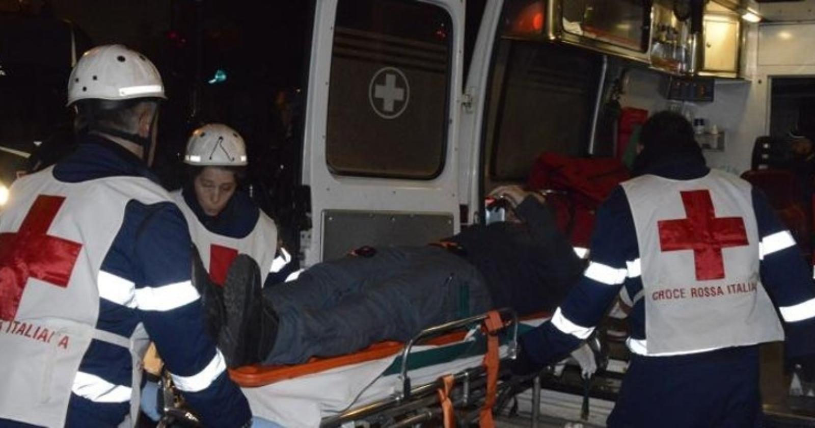Piazza ordigno, ma gli esplode tra le mani: deceduto 26enne
