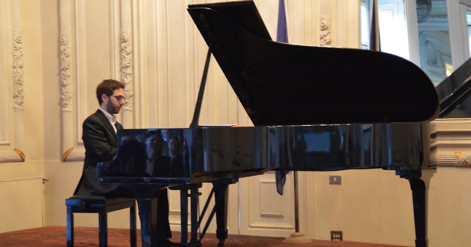 A Lucera, "Classica Resisti!" incorona una  “Voce regina”