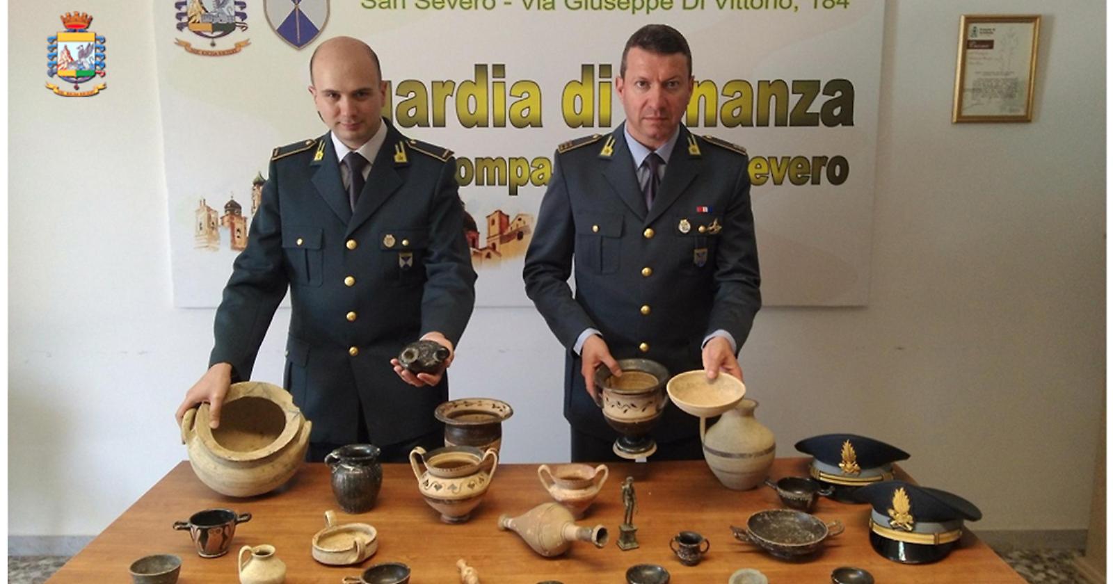 Traffico di reperti archeologici, denunce ad Apricena e San Severo