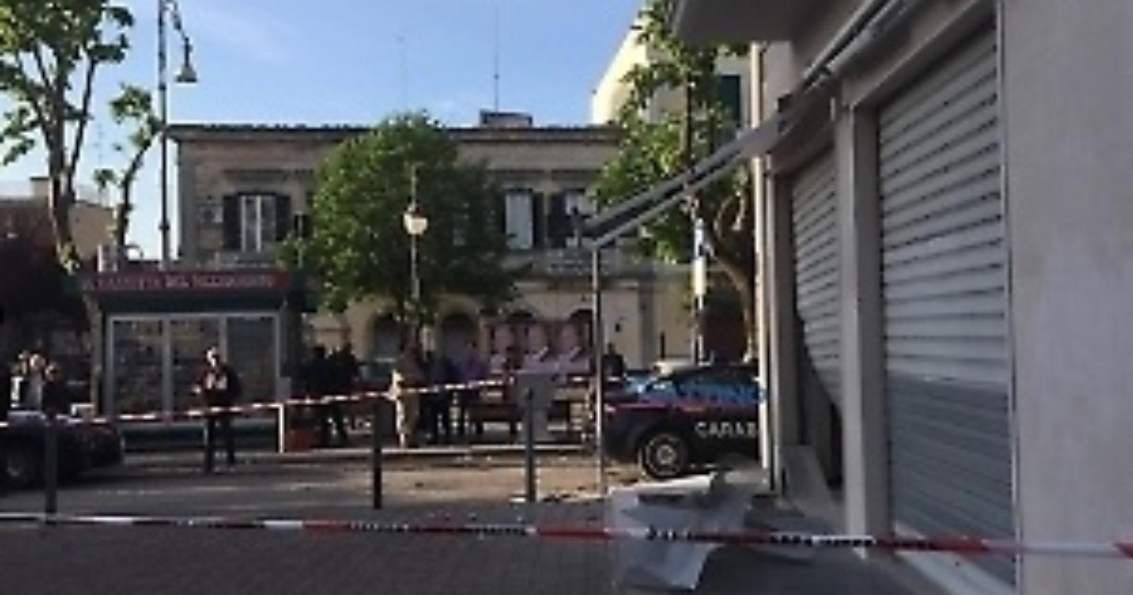 Bomba a "Leonardo in centro" di Foggia: arrestato il mandante