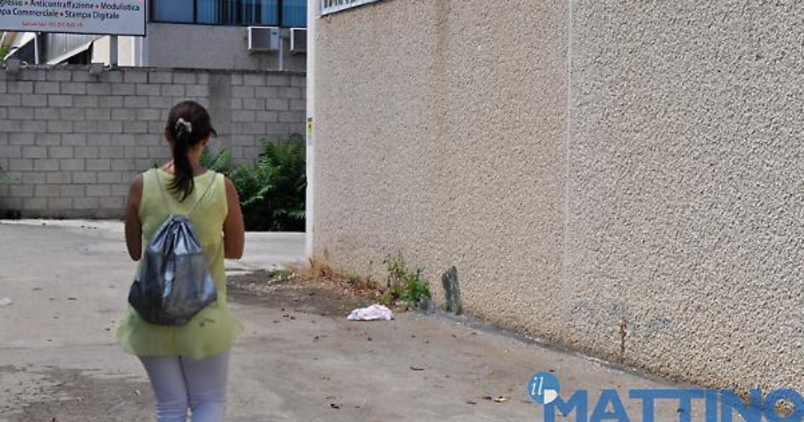 Incendio "Caldo Caldo", la titolare: «Viviamo di questo, cosa facciamo ci mettiamo a chiedere l'elemosina al semaforo?»