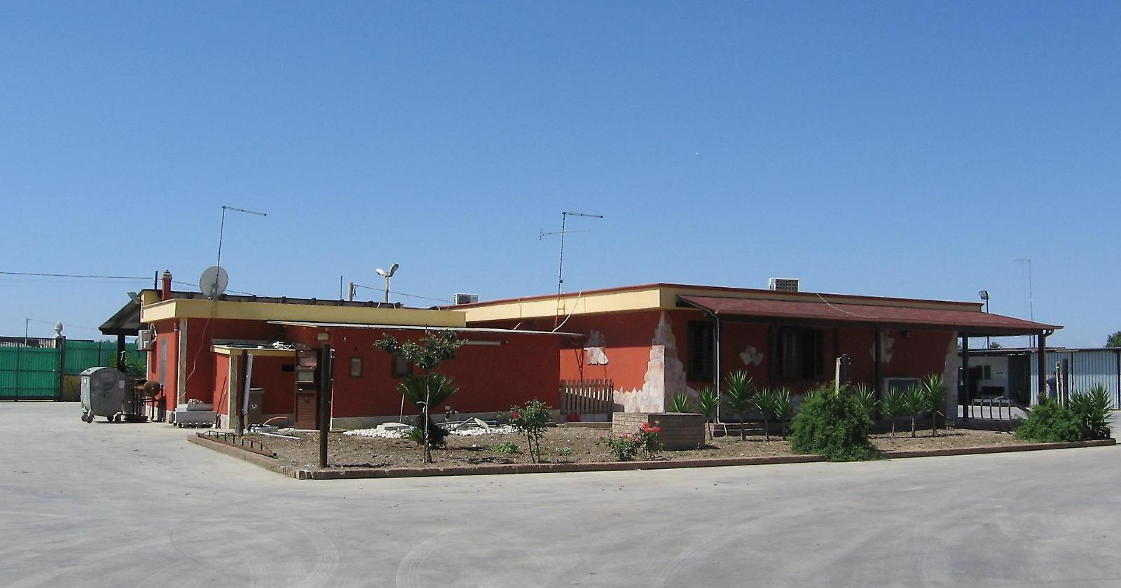 Criminalità: sequestrati beni  per oltre un milione di euro agli eredi del  "re dei rifiuti"