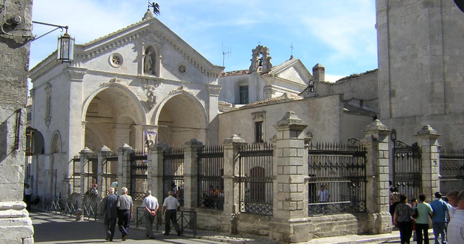 Oggi, 27 Giugno 2011, il santuario di San Michele a Monte Sant'Angelo diventa patrimonio dell'Unesco