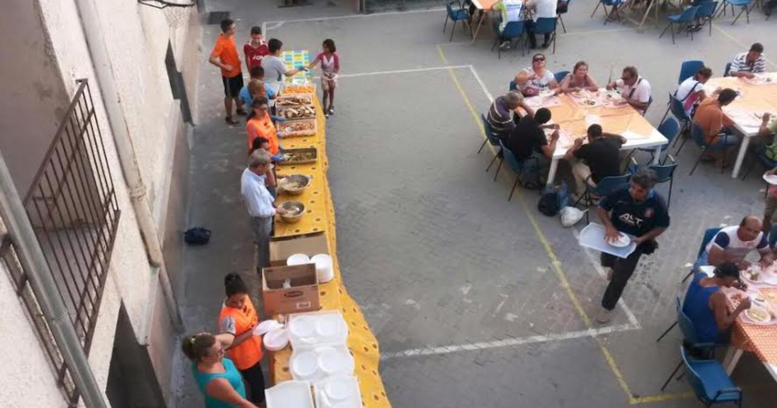 Si chiama ‘Aggiungi un posto a tavola’ ed è la mensa di Rotaract Club per i poveri di Foggia