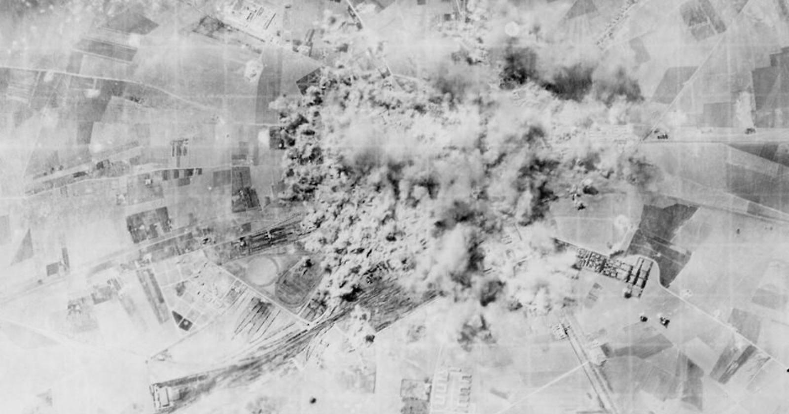 Oggi, 16 Luglio 1943, per Foggia inizia il vero calvario sotto le bombe che colpiscono gli aeroporti di San Nicola d'Arpi e Tortorella