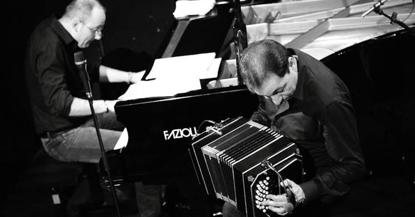 Al Cine Teatro Adriatico di Vieste questa sera c'è un imperdibile  "Tango Recital" 