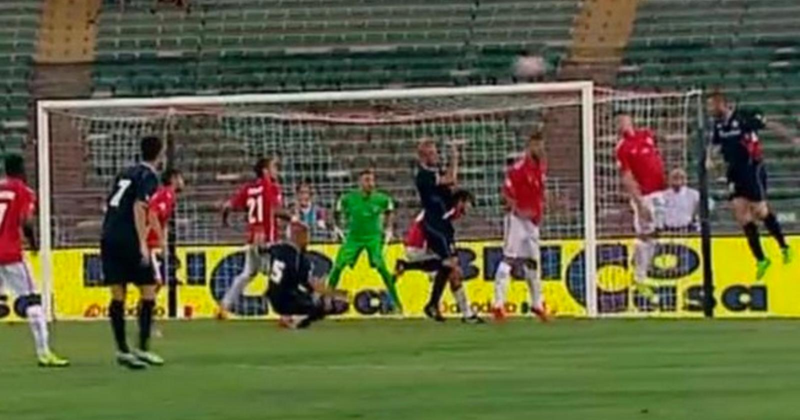 Il Foggia riscatta anche l'onore dei tifosi: vince a Bari e prepara le valige per Verona