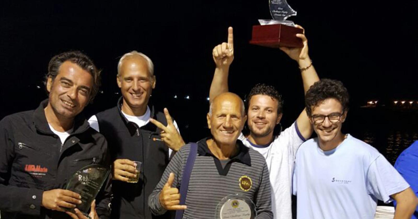 Con la sua "Amante rossa", Piero Dicesare sbalordisce la concorrenza alla regata dei Lions