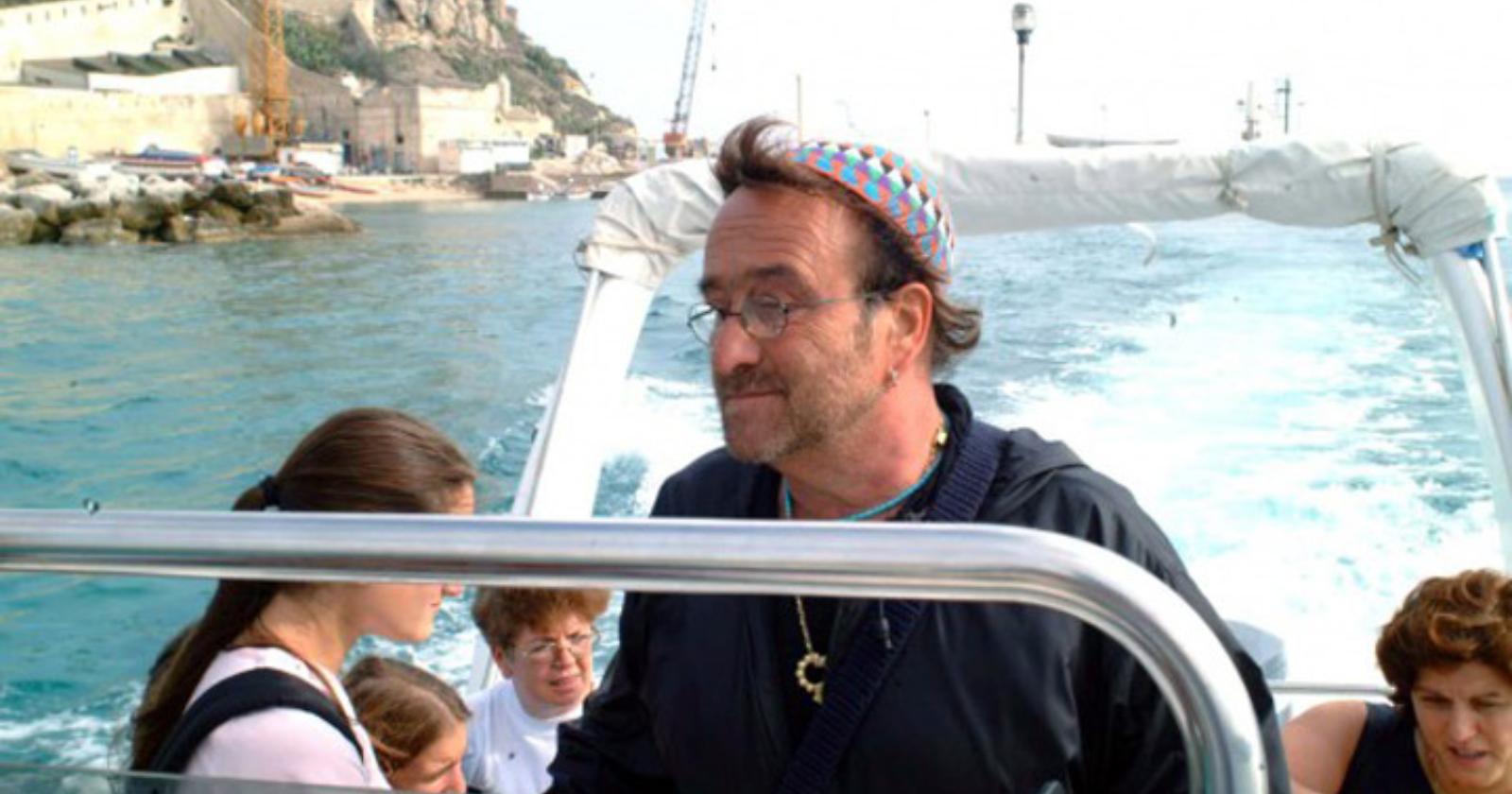 Oggi, 12 Ottobre 2001, esce "Luna Matana" l'album che Lucio Dalla registrò interamente alle Tremiti