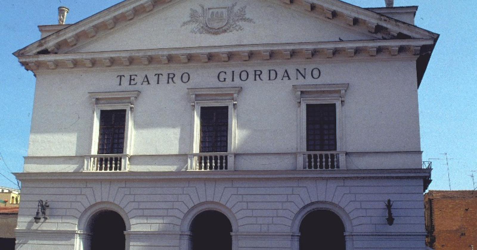 Stagione di prosa 2015/’16 del teatro “Giordano”, ecco i posti ancora disponibili