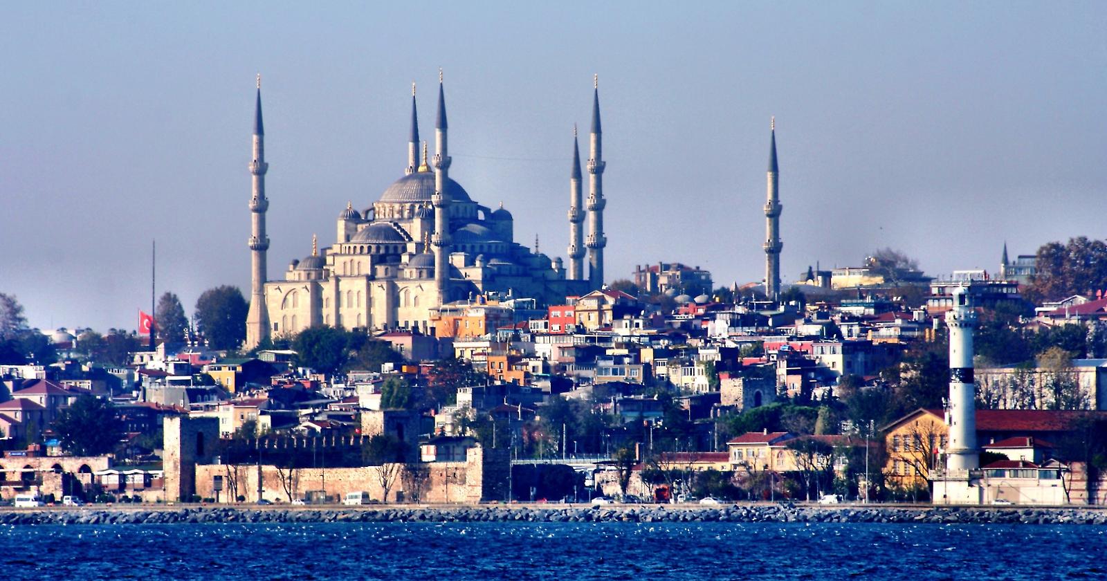 Le scuole di Apricena e San Severo volano a Istanbul