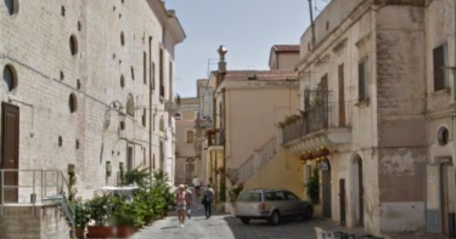 Una rapina dietro l'altra ieri sera a Foggia: prima da "Simone" e poi da "Damiano"