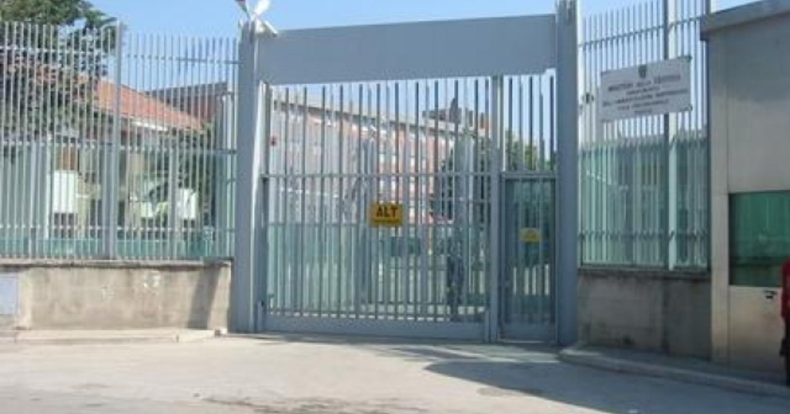 Carcere disumano, sconto di pena è retroattivo: Cassazione boccia casa circondariale di Foggia