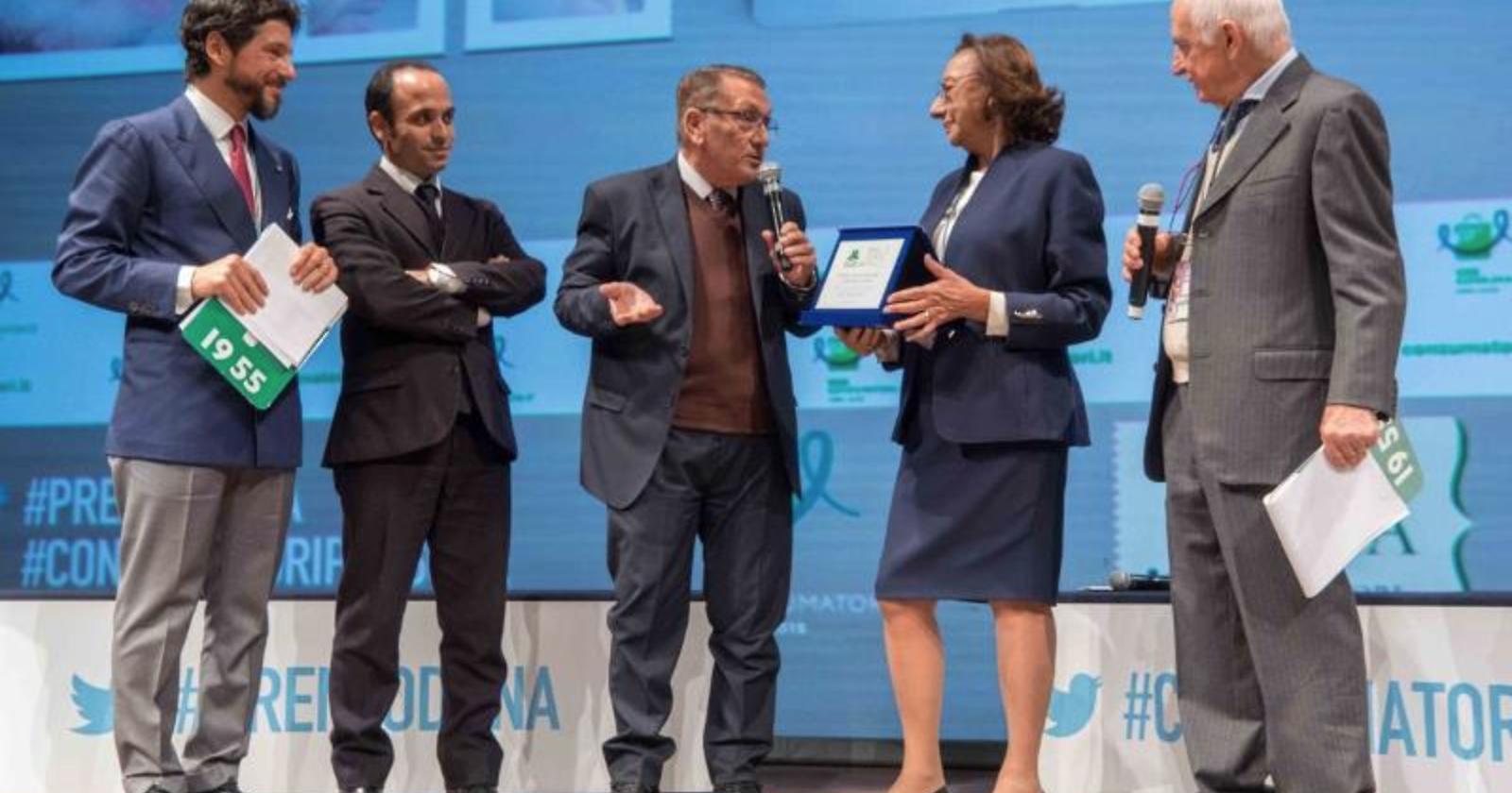 Il Premio 'Dona' dell'Unione Nazionale Consumatori va al comitato di Foggia