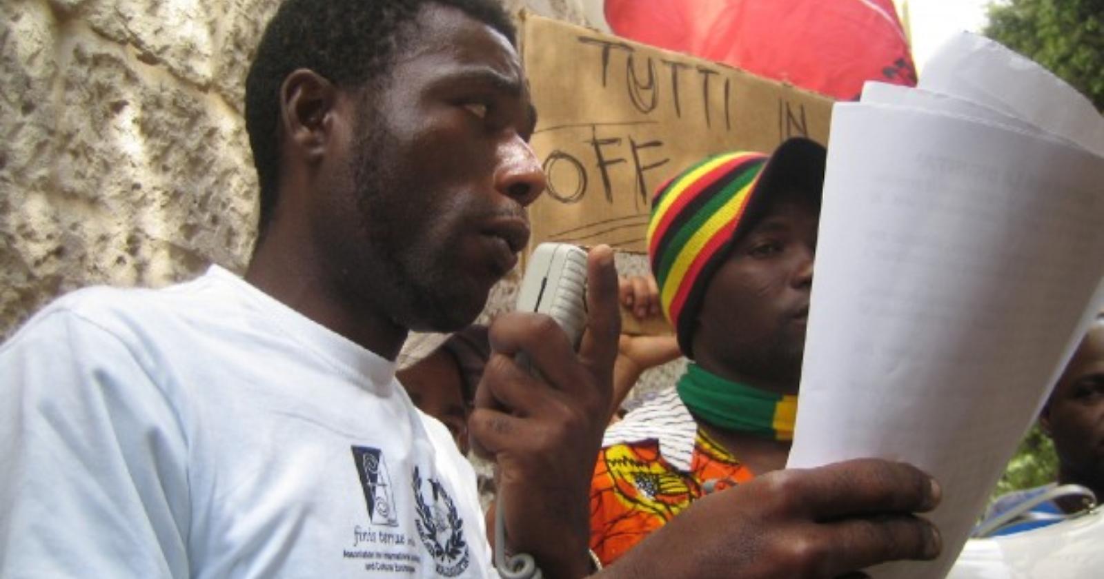 Giovedi 23 agosto appuntamento ad Acerenza con l'iniziativa "Un calcio al razzismo"