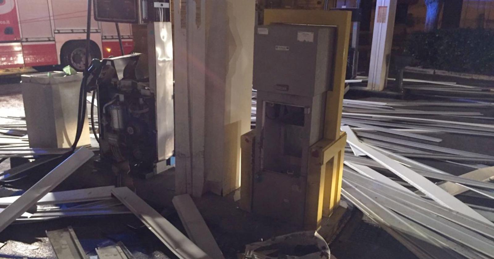 "Self service" con esplosivo da parte dei delinquenti alle pompe di carburante di Foggia
