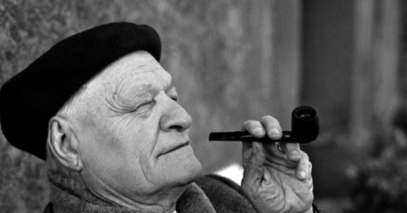 Oggi, 22 agosto 1934, Ungaretti, con i suoi versi, elegge le fosse granarie di Foggia a Monumento nazionale