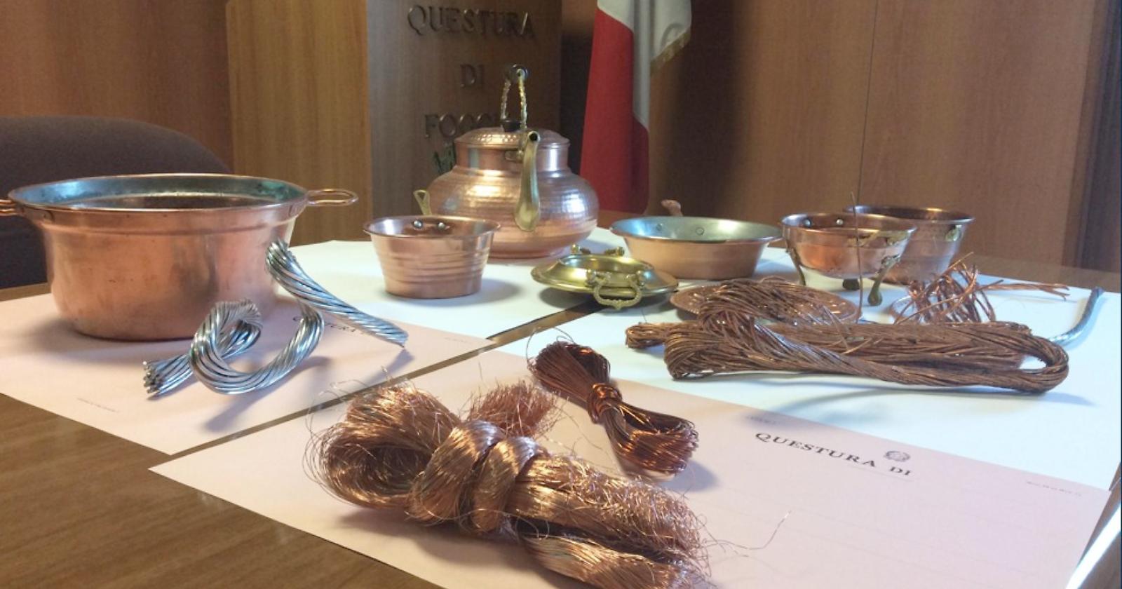 Cavi, pentole e tegami in rame, il tesoretto da 8 mila euro di un ricettatore: denunciato