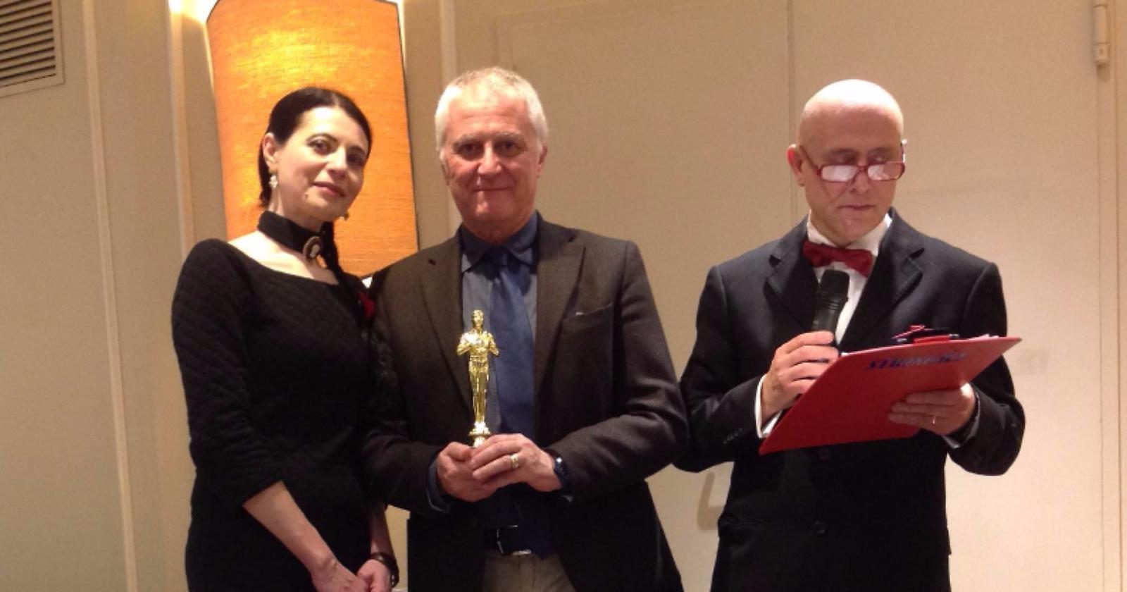 "Ti ho amata per sempre", Michele Sisbarra si aggiudica il "Golden Books Awards"