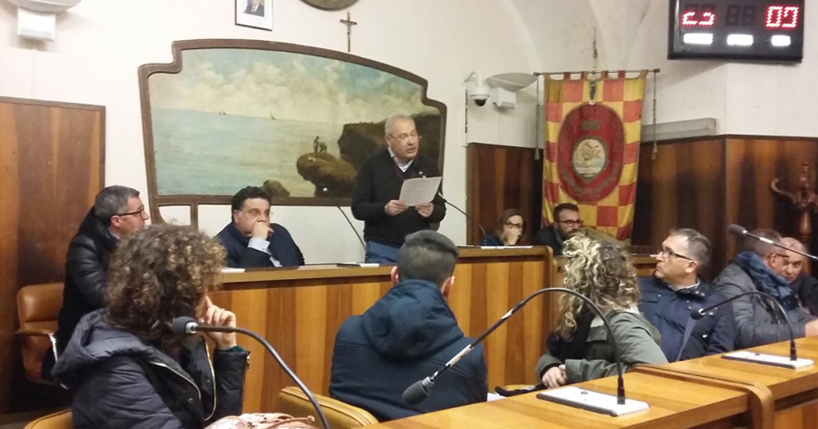 Ospedali, Miglio domani consegna ad Emiliano la protesta di San Severo
