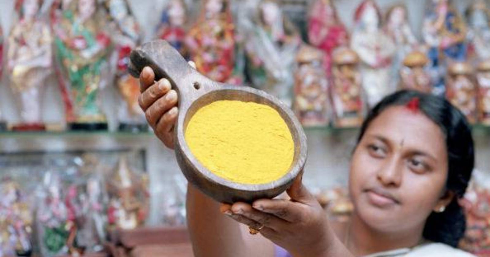 La parolina magica per combattere il cancro: curcuma!