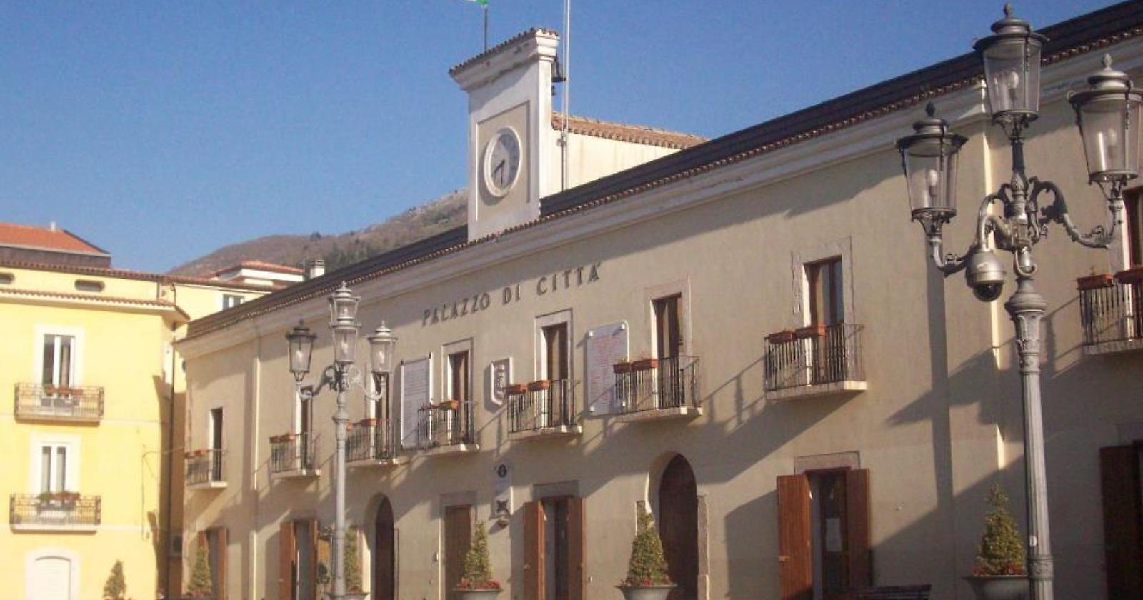 Nella città di San Pio in troppi a chiedere la grazia di un voto 