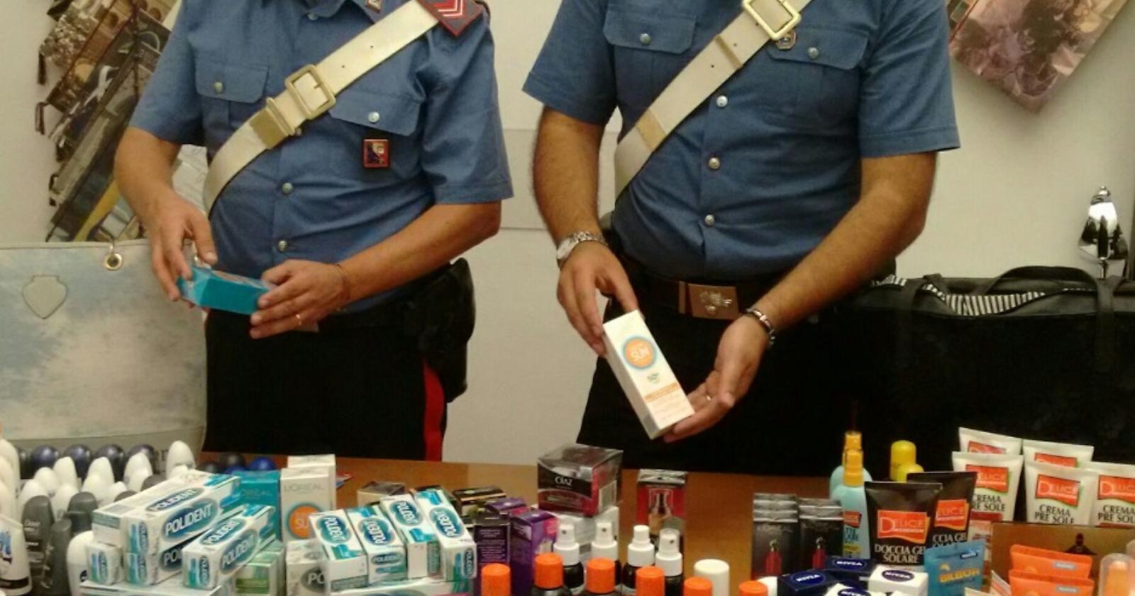 Ruba da supermercato due borsoni colmi di prodotti per l'igiene personale ma viene arrestato dai carabinieri