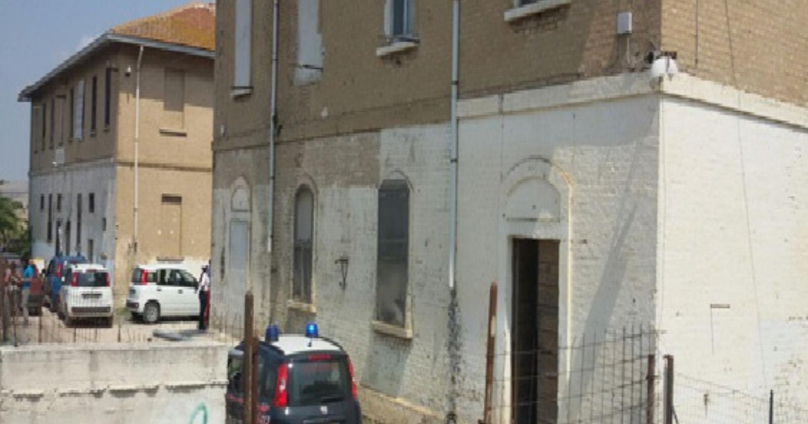 Apricena, allaccio abusivo a palo della pubblica illuminazione: due arresti 