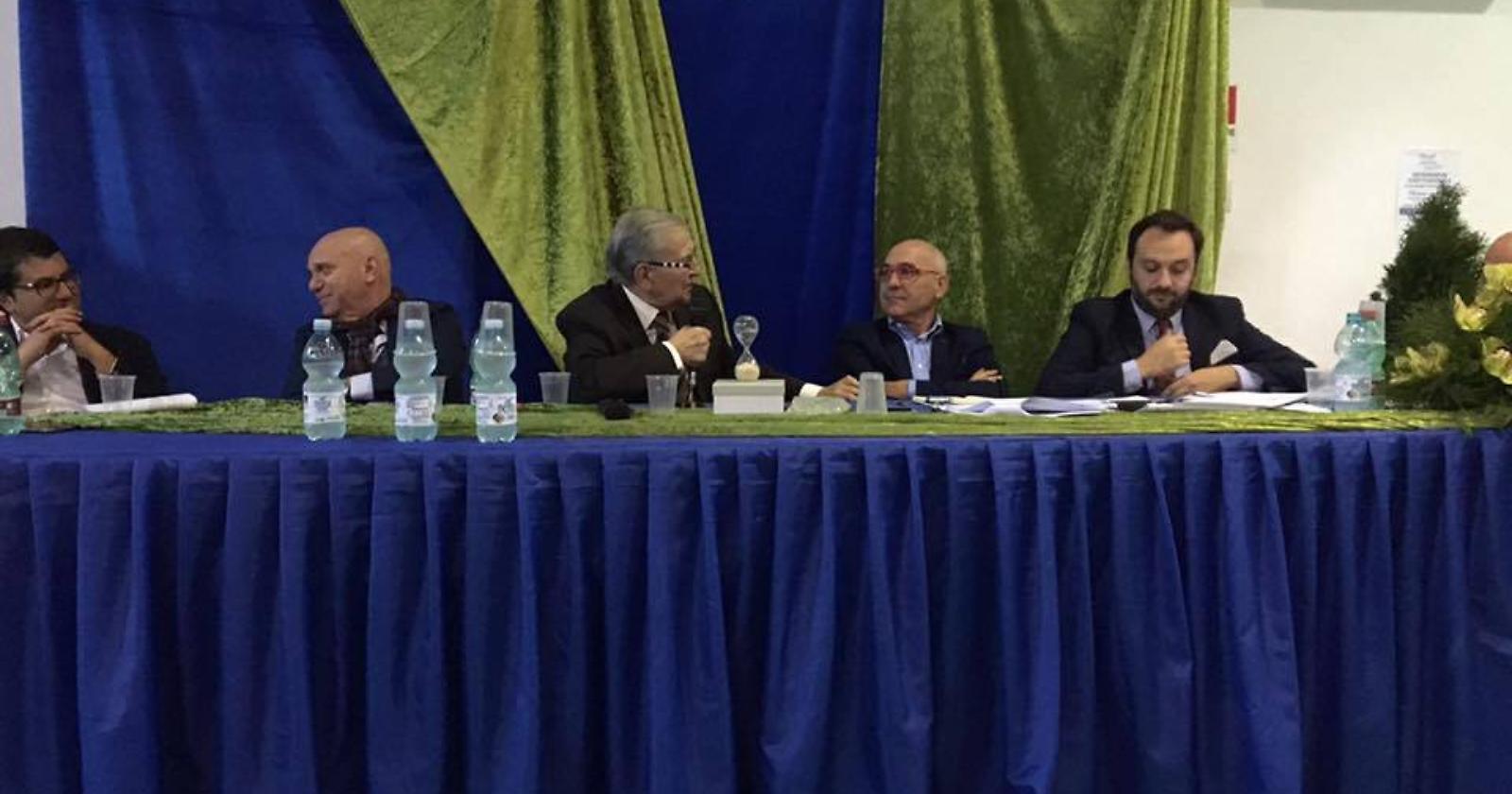 A Tramutola una sala piena per le ragioni del Si e del No
