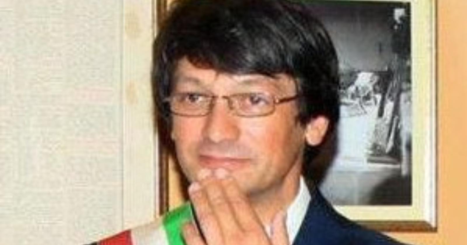 San Nicandro Garganico: atto vandalico contro l'auto del sindaco Pierpaolo Gualano