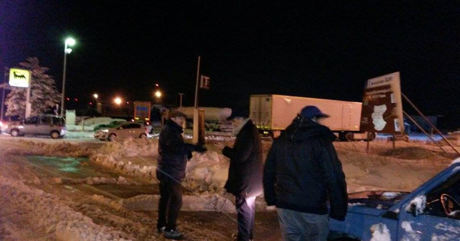 Neve, bloccato il casello autostradale di Candela