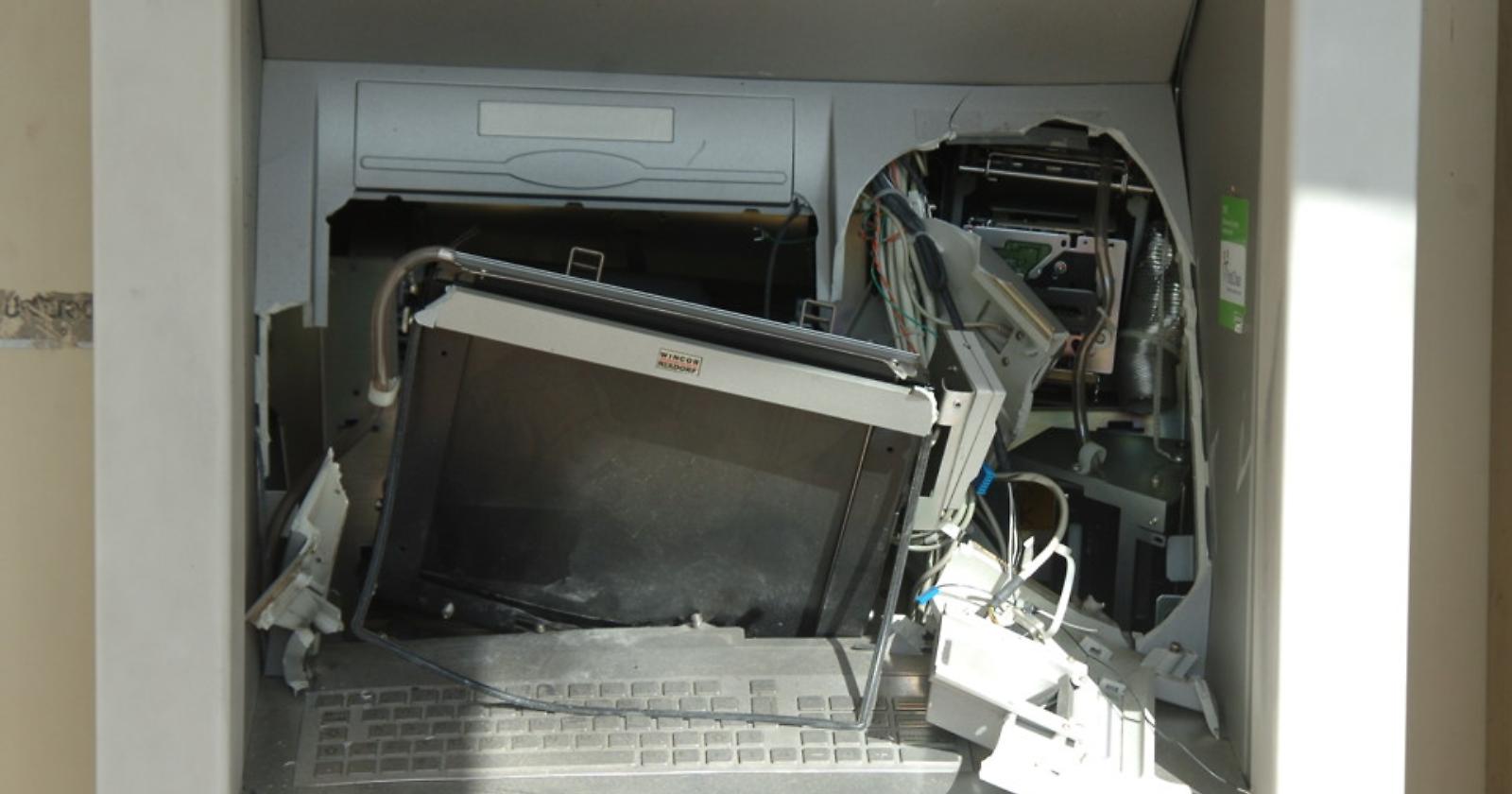 Foggia e San Severo: doppio assalto a bancomat 