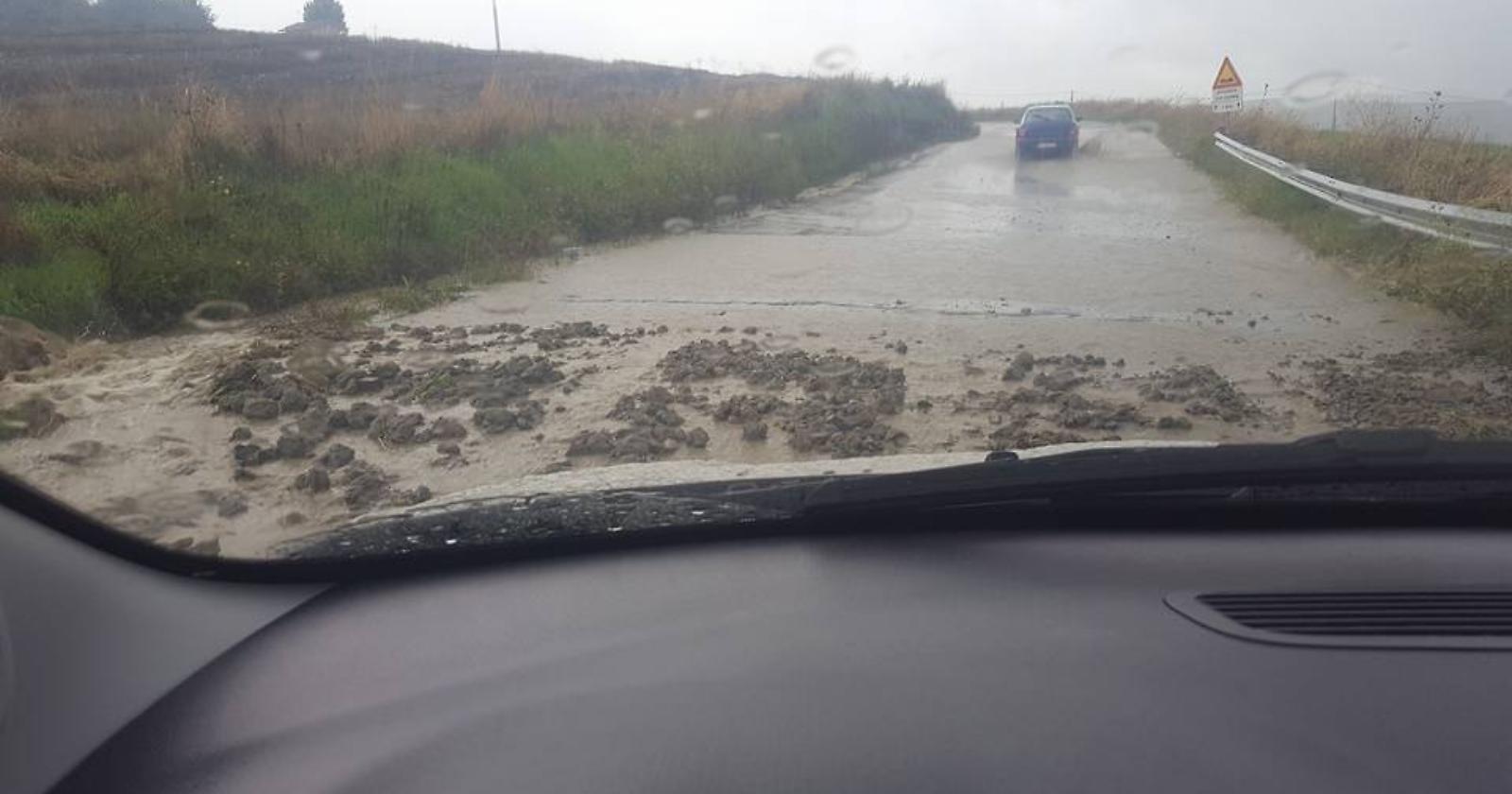 Melfi-Candela, strade impercorribili: gli automobilisti lanciano una petizione