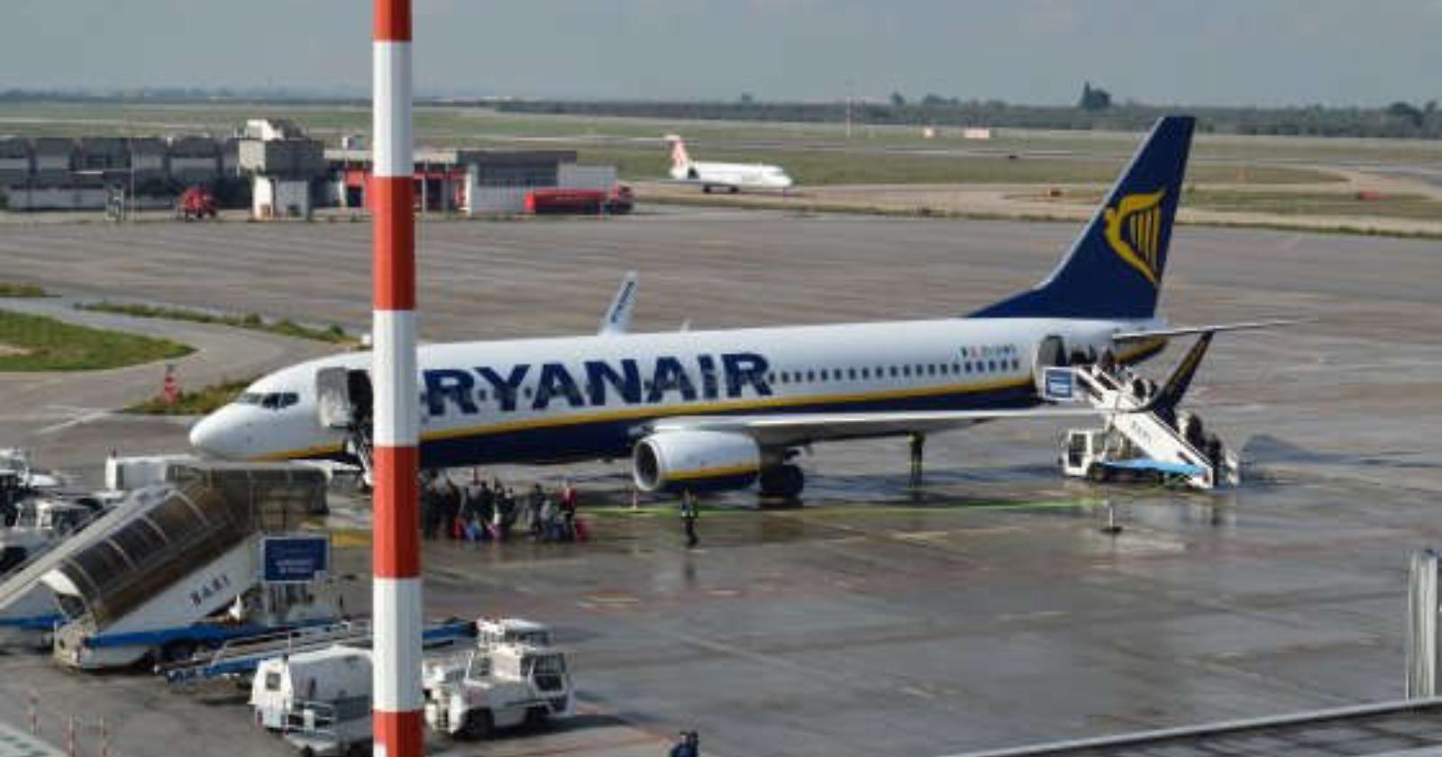 Ryanair fa decollare la Puglia a Madrid, ecco perché un barese può volare e un foggiano no
