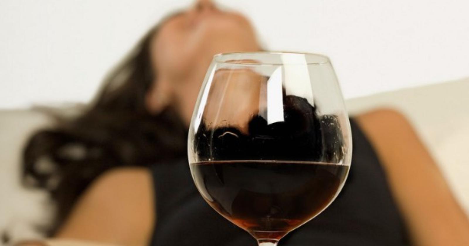 Il vino dà alla testa o no?