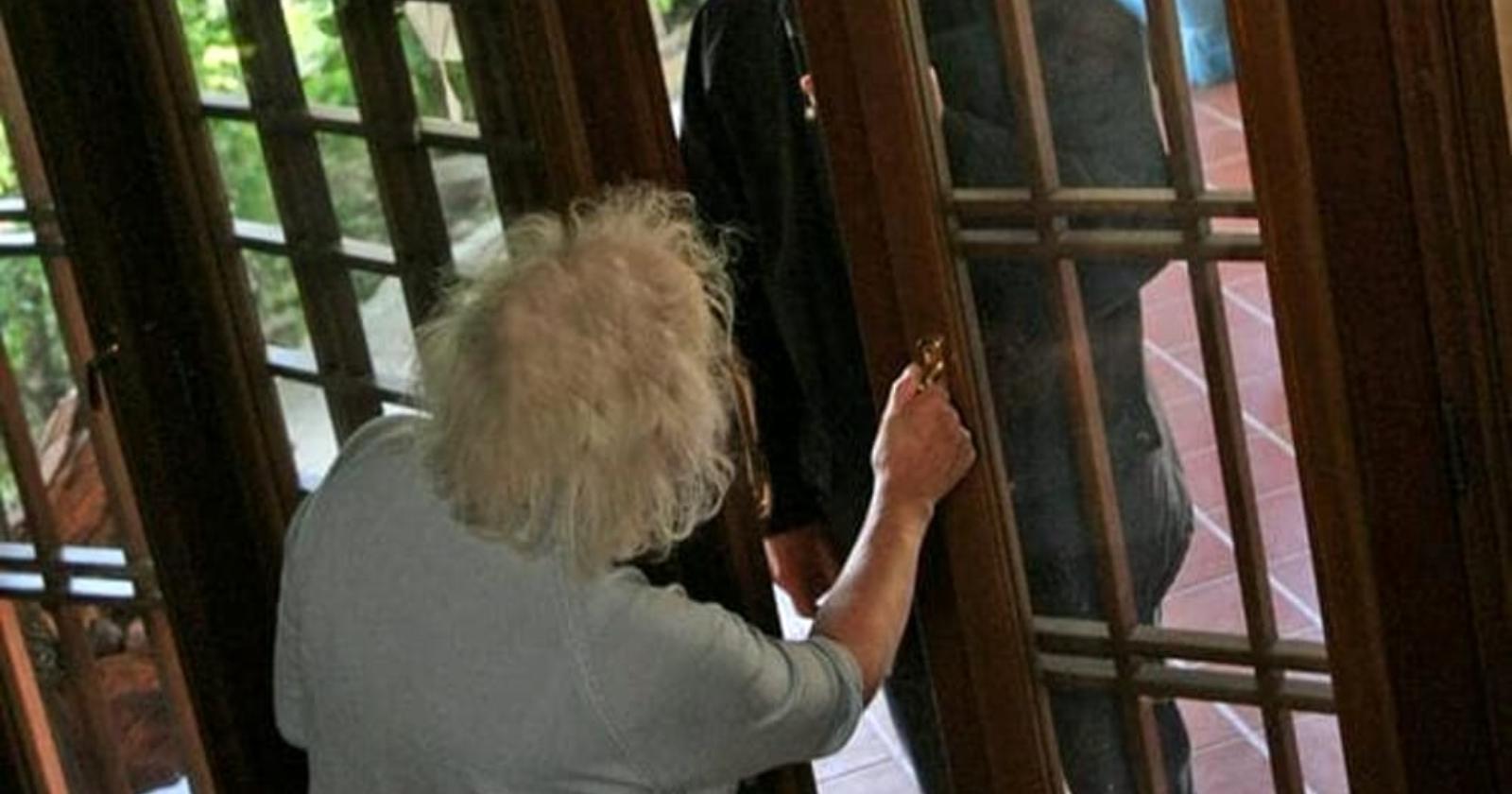 Cerignola, rapina in casa: 80enne pestata per una catenina