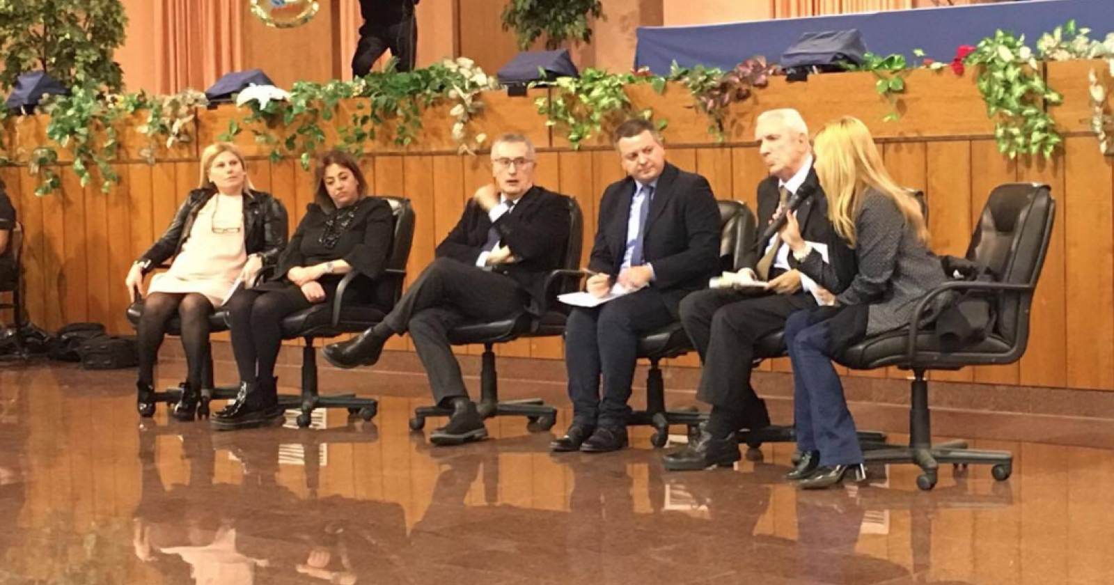 Emergenza criminalità, il Procuratore Nazionale Antimafia Roberti: «Lo Stato deve meritarsi la fiducia dei cittadini»