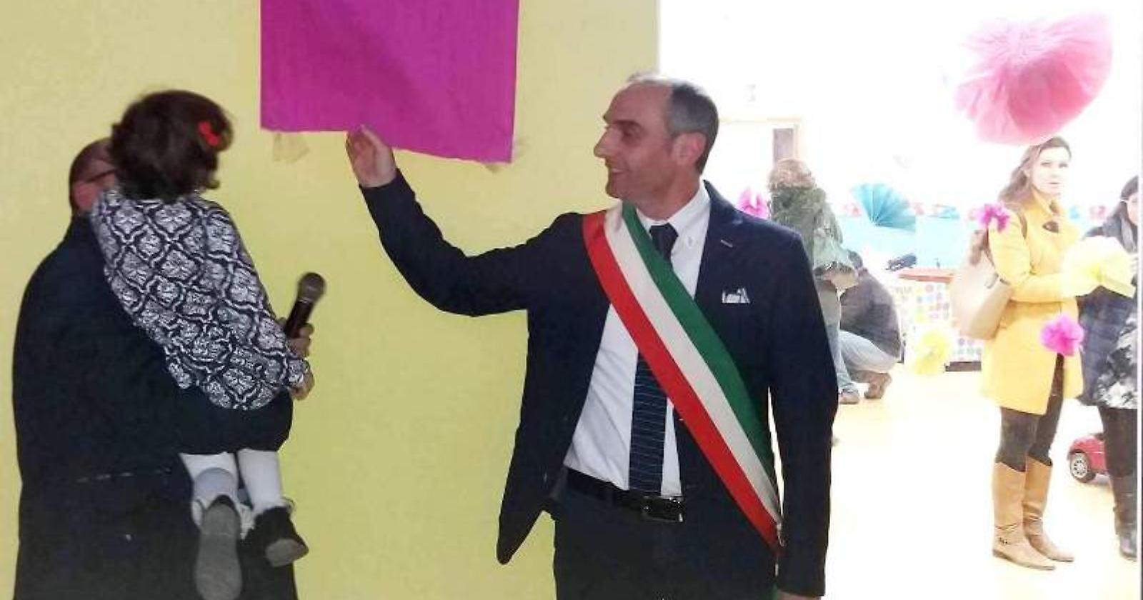 Lino  Monteleone inaugura asilo
