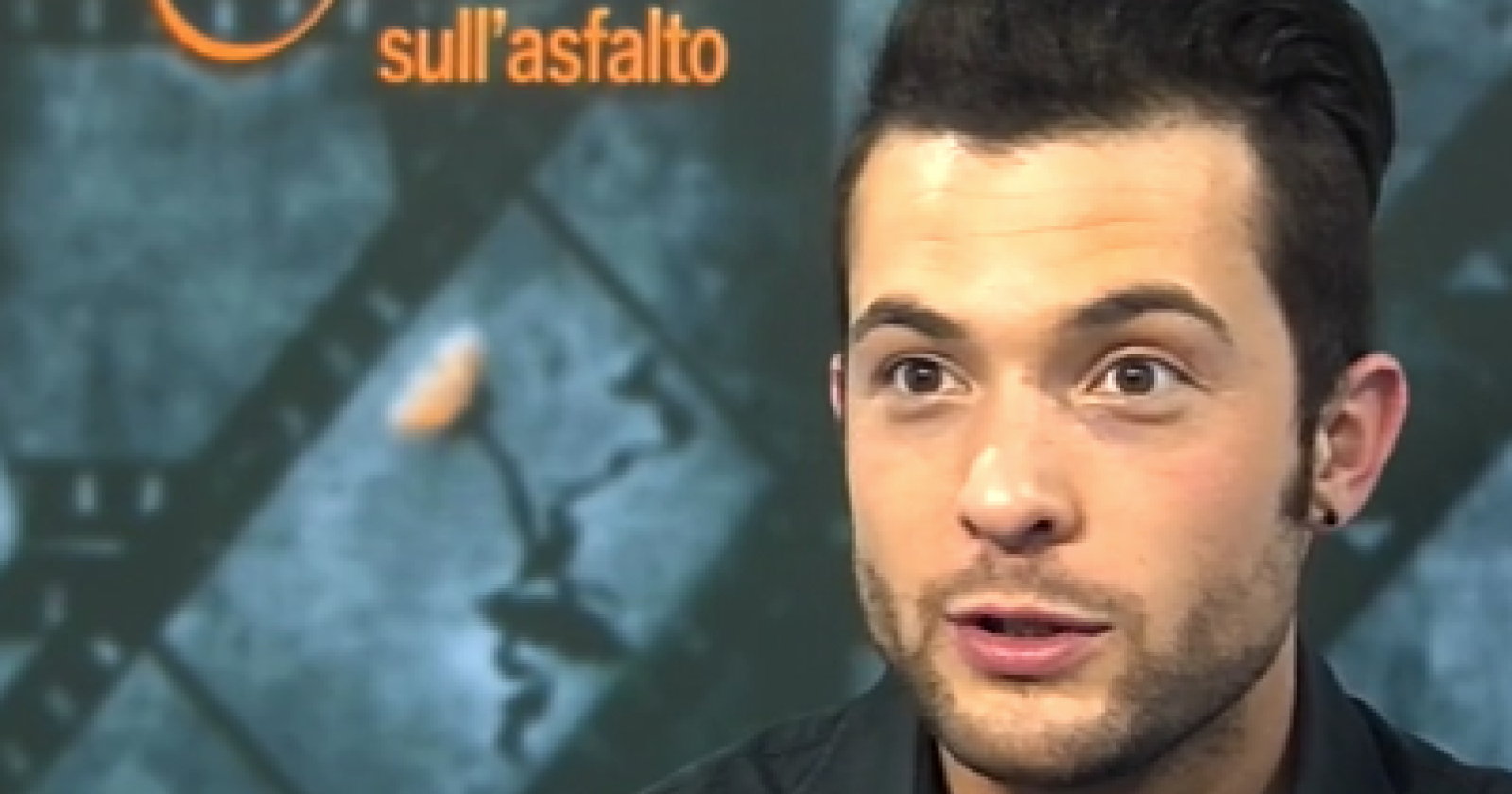 Fiore sull'asfalto: Davide Merlini, ispirato da un viaggio in Basilicata, canta per i malati di sclerosi multipla