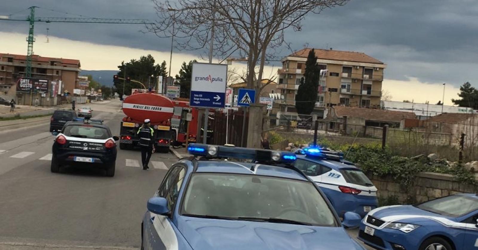 Foggia, in fiamme lo stabile Ex Molini:  paura in città 
