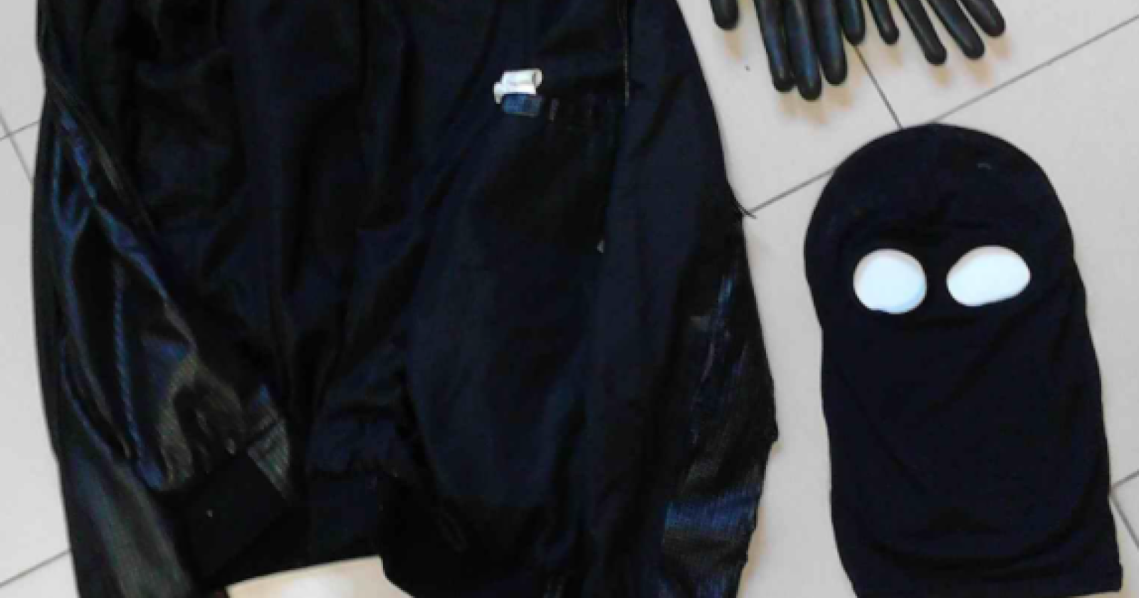 Rapinati mentre tornano a casa dopo una giornata di lavoro: i carabinieri riescono ad arrestate un componente della banda divenuta incubo degli automobilisti