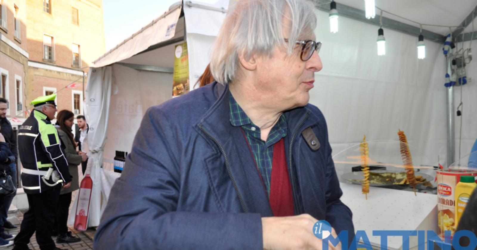 «La Fase 2 di Conte sembra scritta da Capre». Sgarbi vuole riaprire la Basilicata