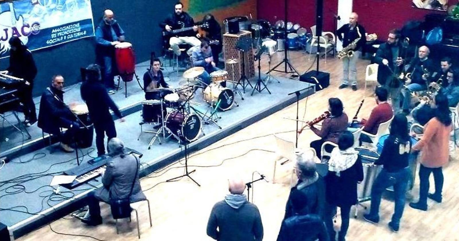 Al Teatro Umberto Giordano la "prima volta" della “Skart Dynamic Orchestra", l'orchestra sociale di Foggia