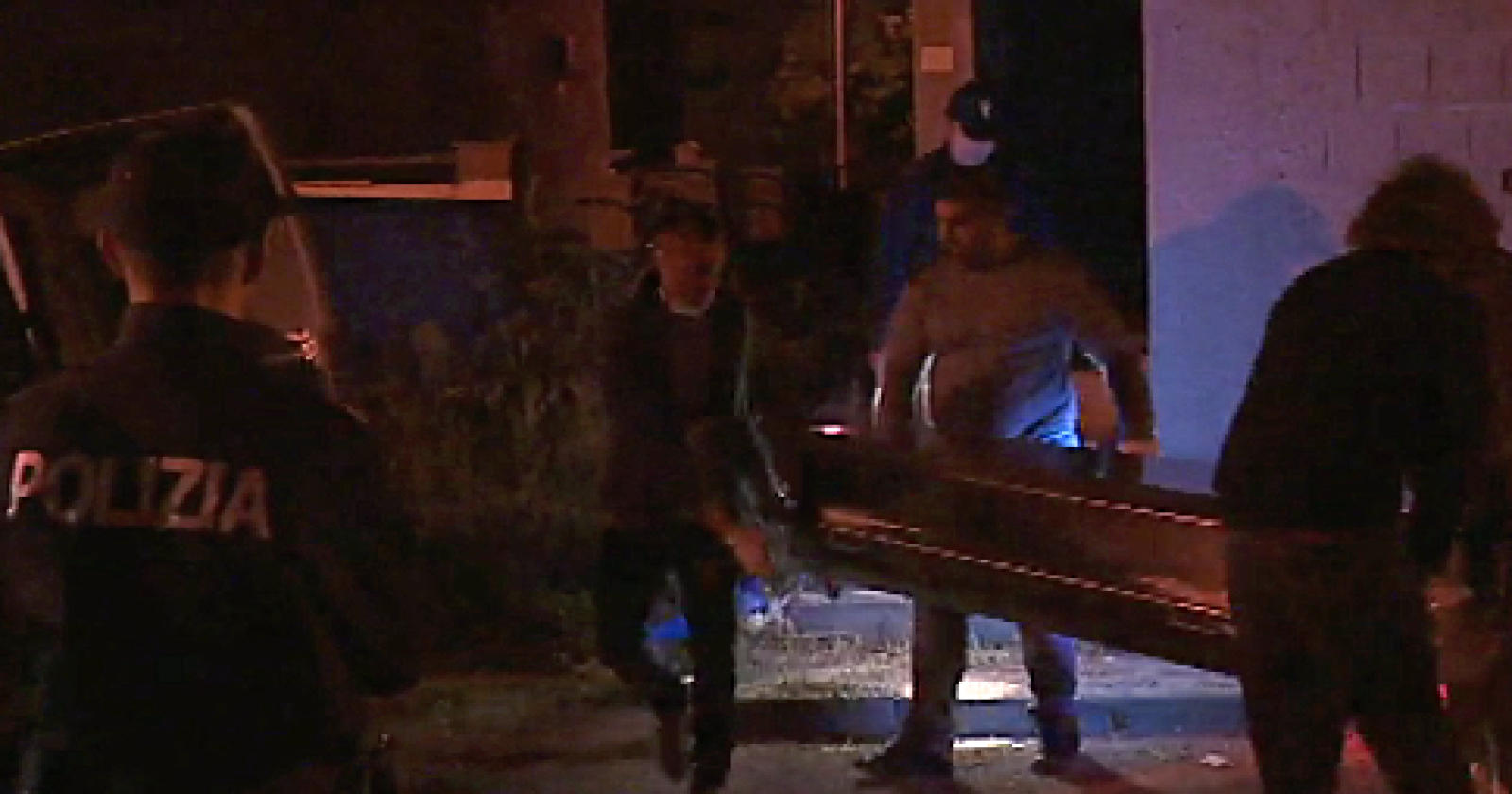 Ferite sulle mani dell'assassino. Matteo Barbalinardo si è difeso prima della coltellata mortale alla gola
