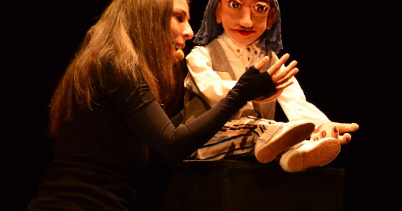 Lo spettacolo “Il fiore azzurro” della compagnia teatrale Burambò vince il premio Inbox Verde 2017 a Siena 