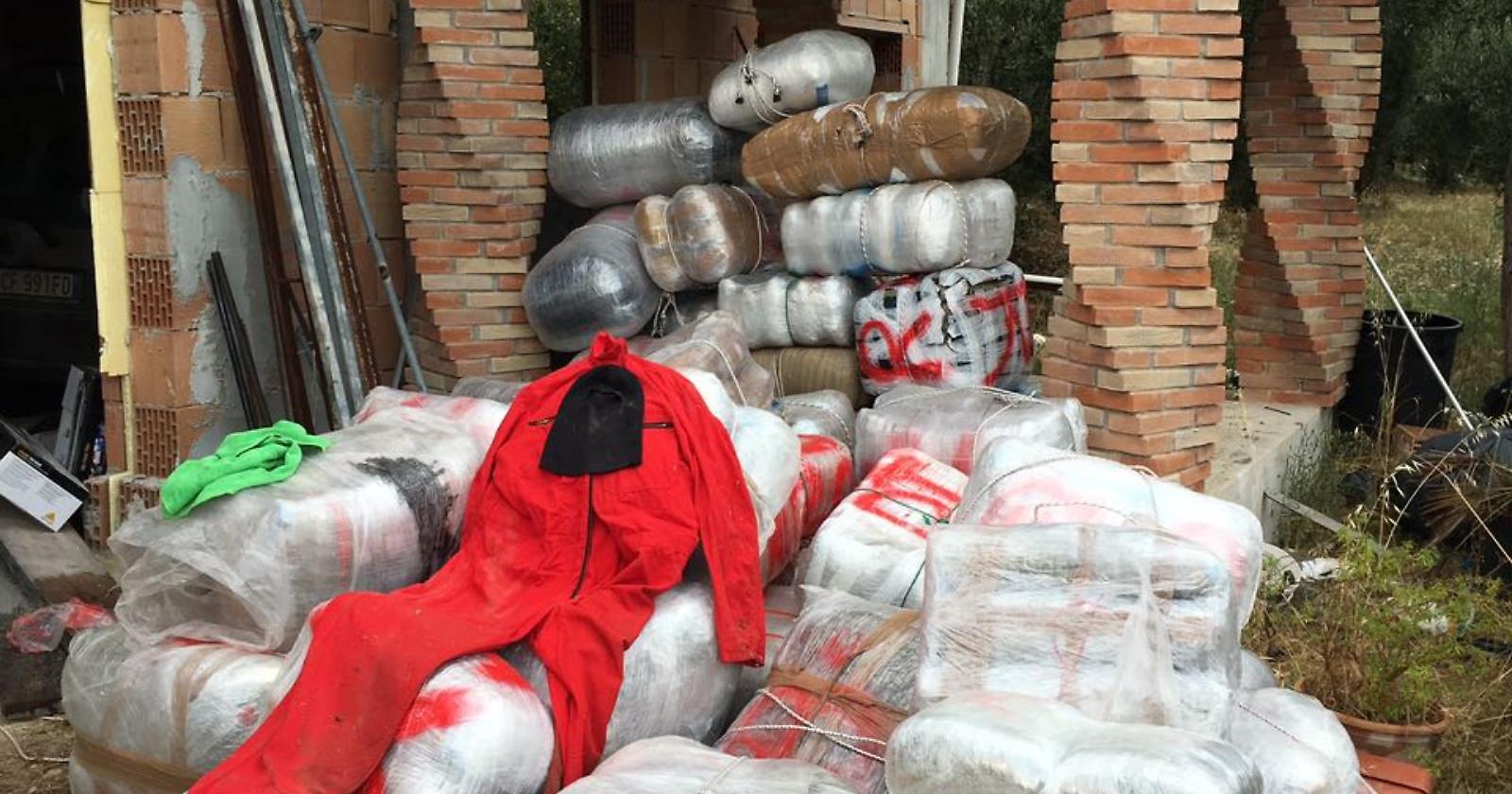 A 21 anni ed è già custode di oltre mille chili di marijuana: arrestato peschiciano 
