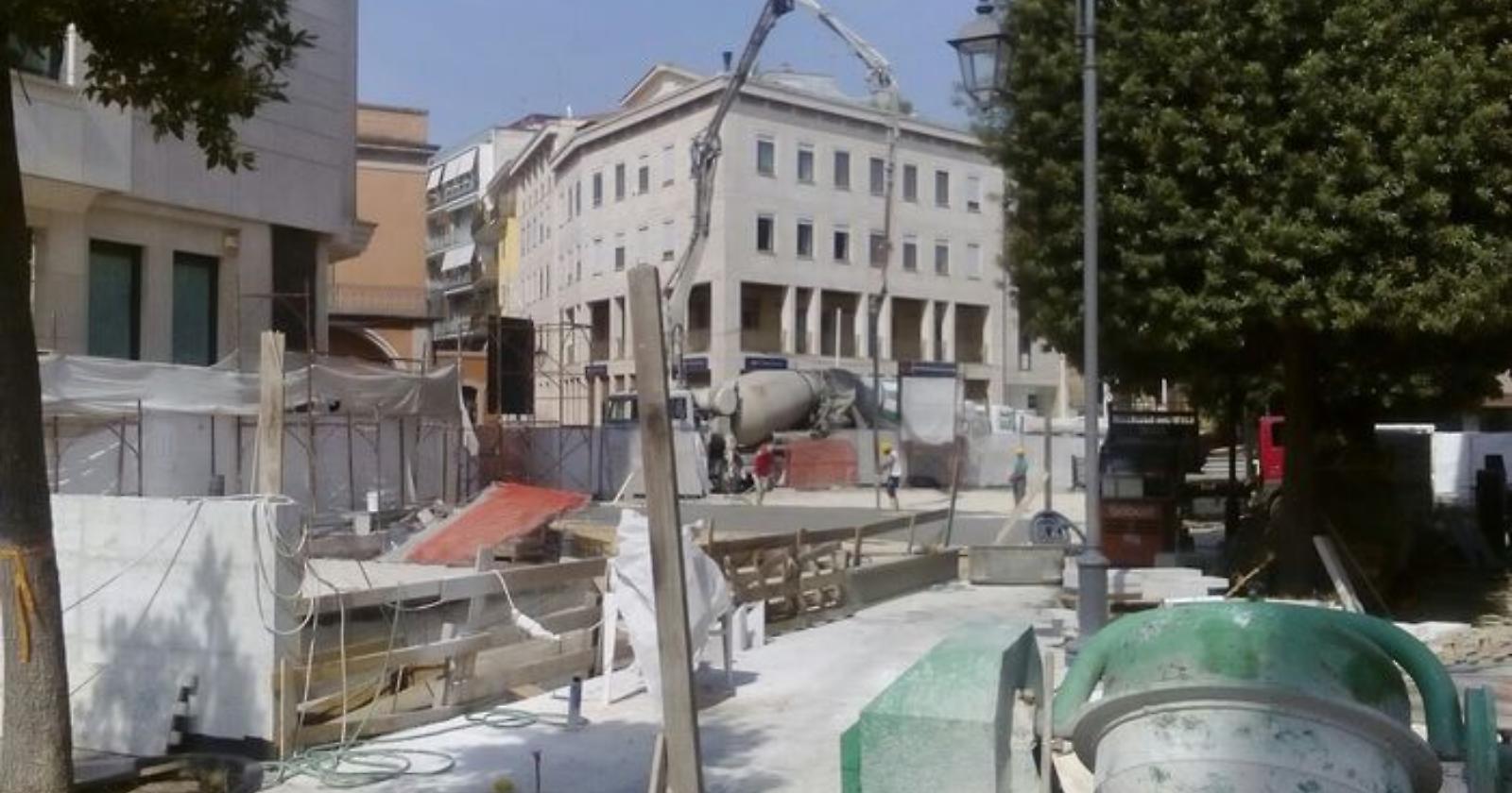 Matera, strade nel centro pronte per la vigilia della Bruna