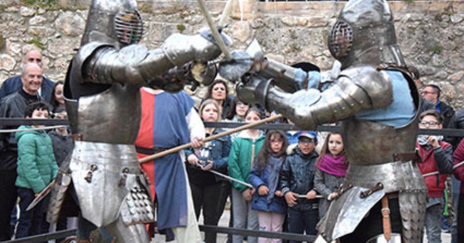 20, 21, 22 e 30 luglio a Manfredonia, "Gran torneo del 1° palio delle contrade delle torri di Re Manfredi"  