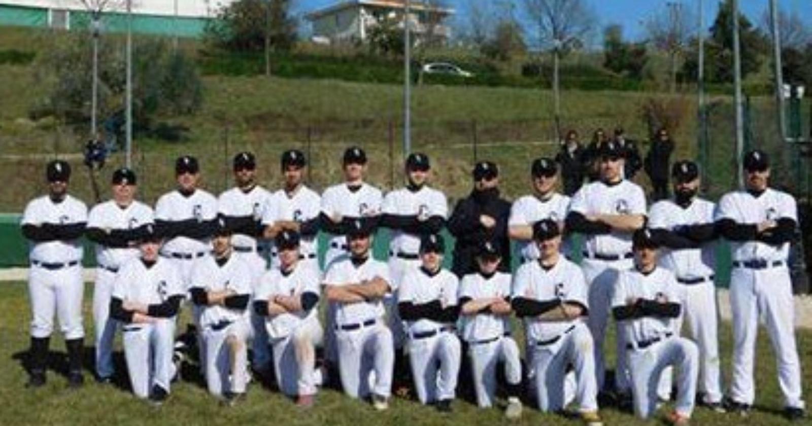 I giocatori del Fovea Embers chiudono imbattuti il campionato: il Foggia sogna anche nel baseball